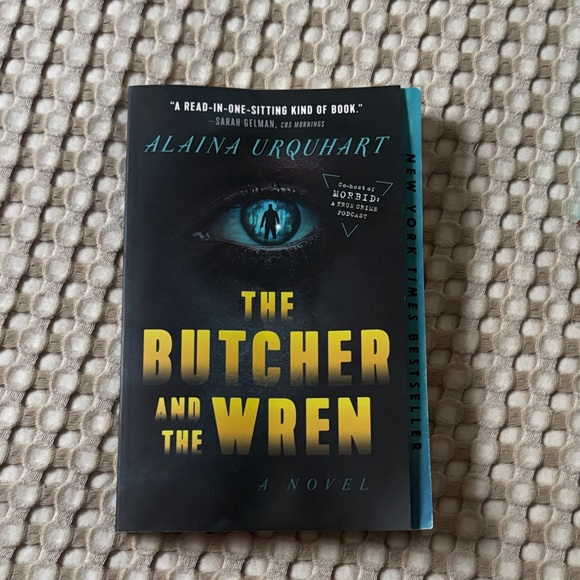 Book Bundle - Picture 2 of 8